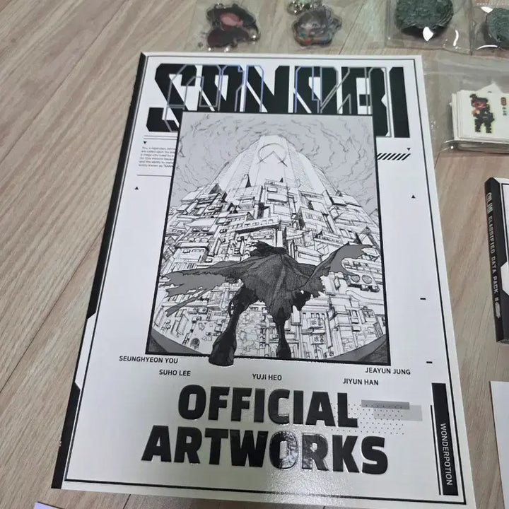 [BUNJANG] Sannabi Official Goods Set (Including Old Type Iron Charm) / 산나비 공식 굿즈세트(구형 철호패 포함)