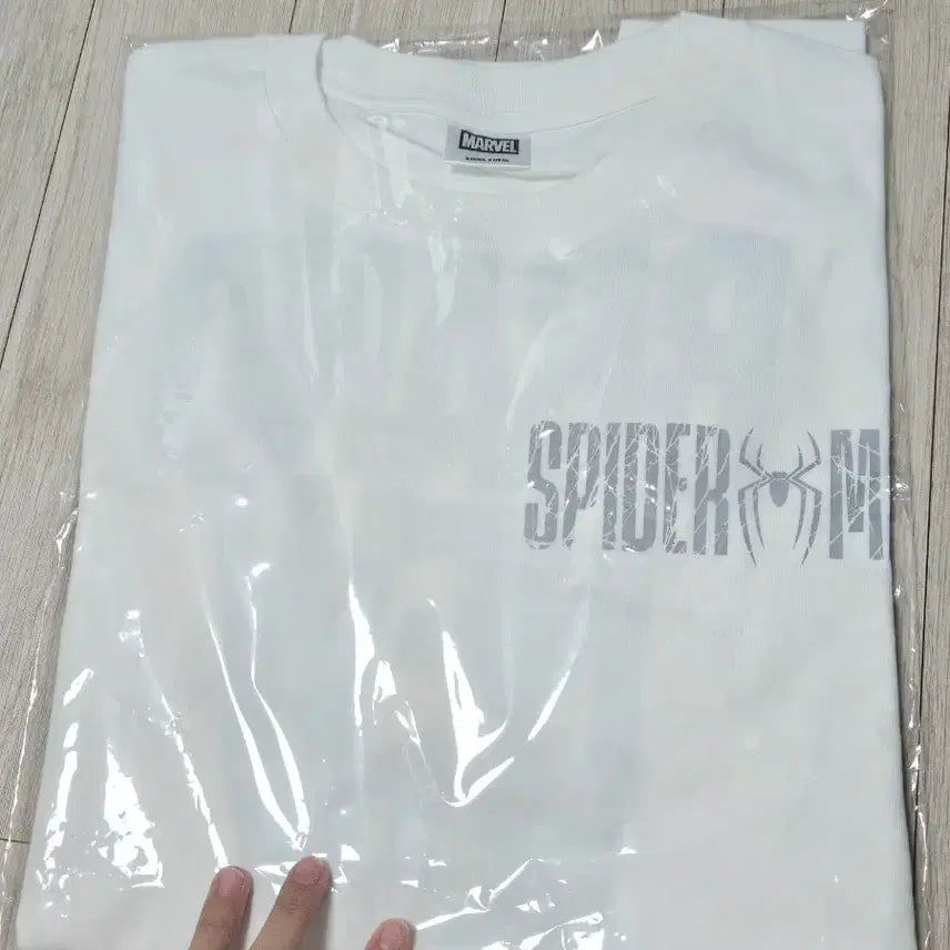 [BUNJANG] Spider-Man Happy Kuji B Prize T-Shirt Official Merchandise / 스파이더맨 해피쿠지 B상 티셔츠 공식 굿즈