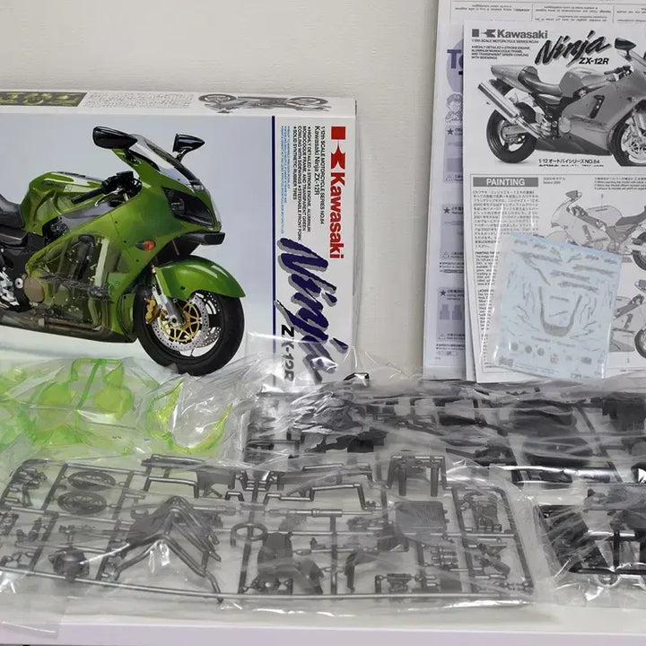 [BUNJANG] Tamiya 1/12 Kawasaki Ninja ZX-12R Model Kit 14084 / 타미야 1대12 가와사키 Ninja ZX-12R 14084