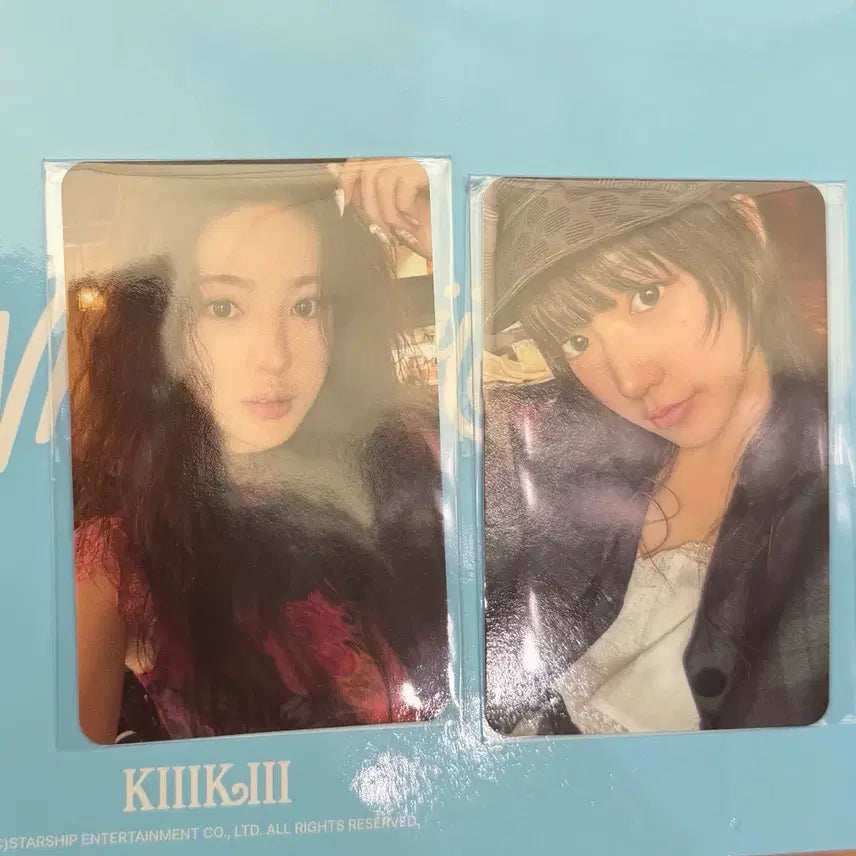 [BUNJANG] KiiiKiii Waikiki 2nd Gen Fan Meeting Photocard Bundle (Sui, Jiyoo) / 키키 KiiiKiii 와이키키 2주차 공방포카 2장 일괄 수이 지유
