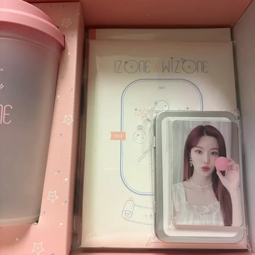 [BUNJANG] IZ*ONE Official Fanclub 2nd Generation Kit / 아이즈원 공식 팬클럽 2기 키트