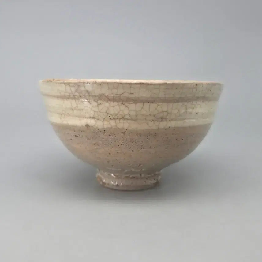 [BUNJANG] Unsigned Buncheong Ware "Bandumbeong" Guiyal-Pattern Tea Bowl (Dawan) / 골동품 도자기 작가미상 분청사기 반덤벙 귀얄문 다완