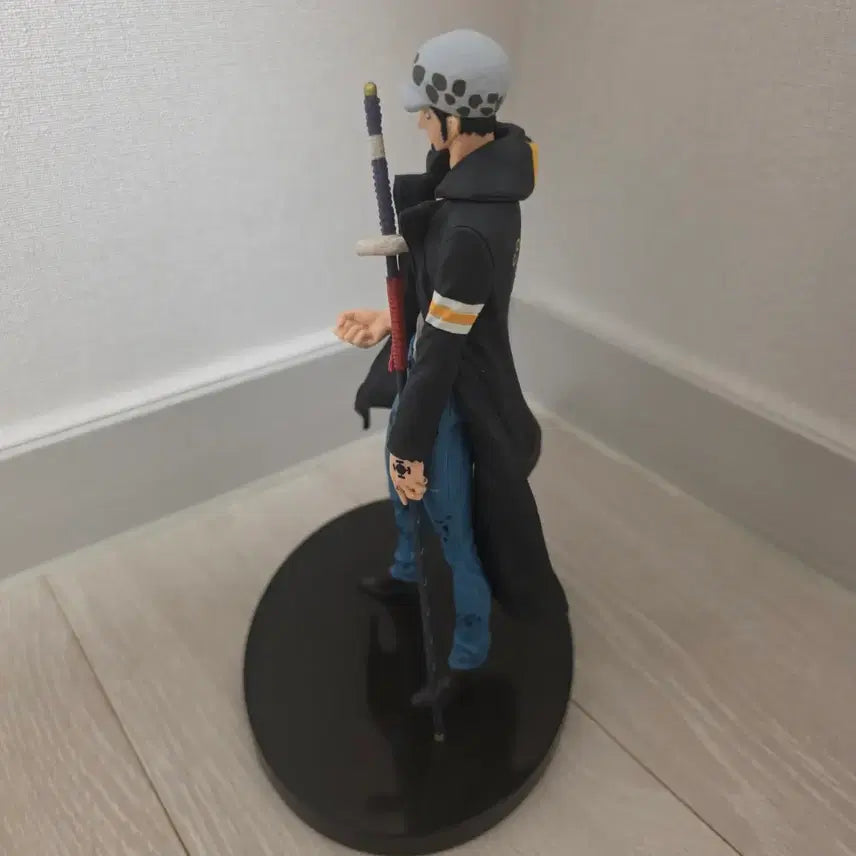 [BUNJANG] Trafalgar Law Figure - One Piece / 원피스 트라팔가 로우 피규어