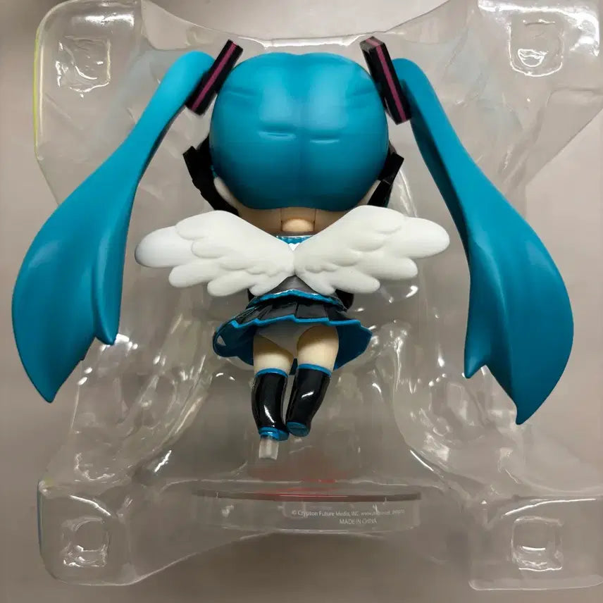 [BUNJANG] Hatsune Miku Collaboration Red Feather Red Wing Nendoroid / 하츠네 미쿠 공동모금 붉은깃털 붉은날개 넨도 고전미소녀 피규어