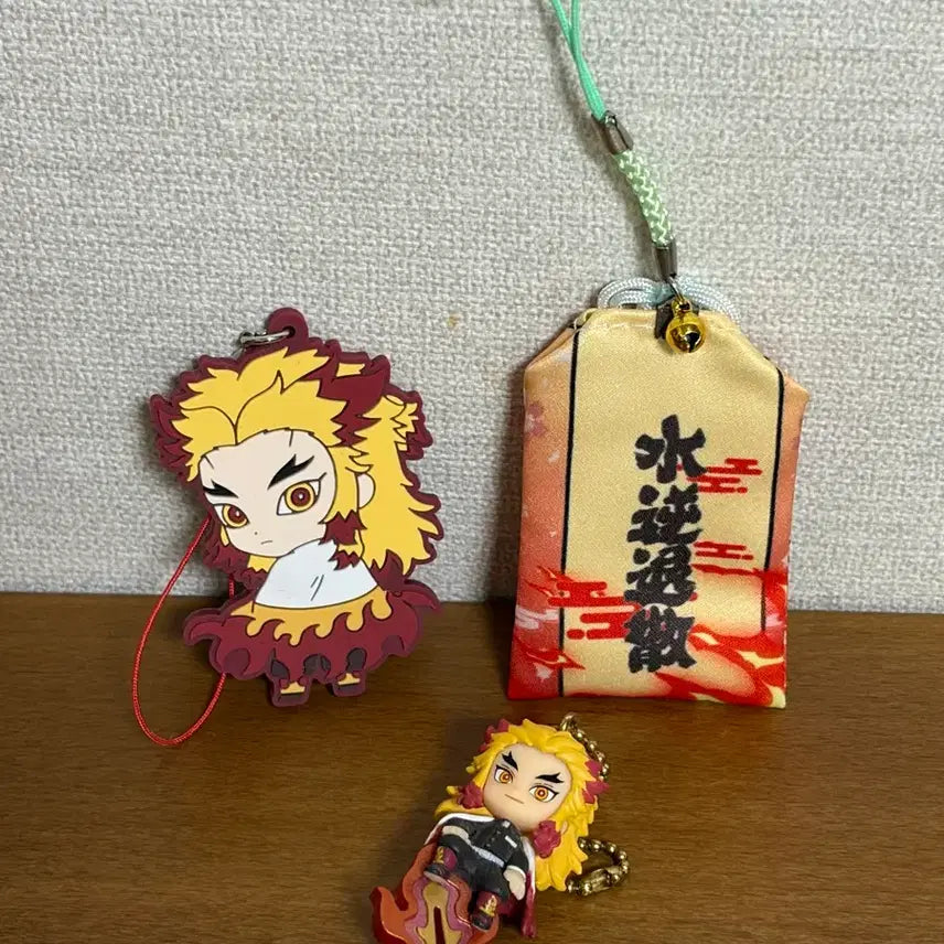[BUNJANG] Demon Slayer Rengoku Kyojuro Rubber Strap, Keychain, Charm Set Bundle / 귀멸의 칼날 렌고쿠 쿄주로 러버스트랩 키링 부적 세트 일괄