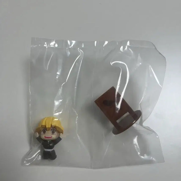 [BUNJANG] Demon Slayer Zenitsu Ochakamo Sealed Product / 귀멸의칼날 오차토모 오챠토모 젠이츠 판매합니다. 미개봉 상품
