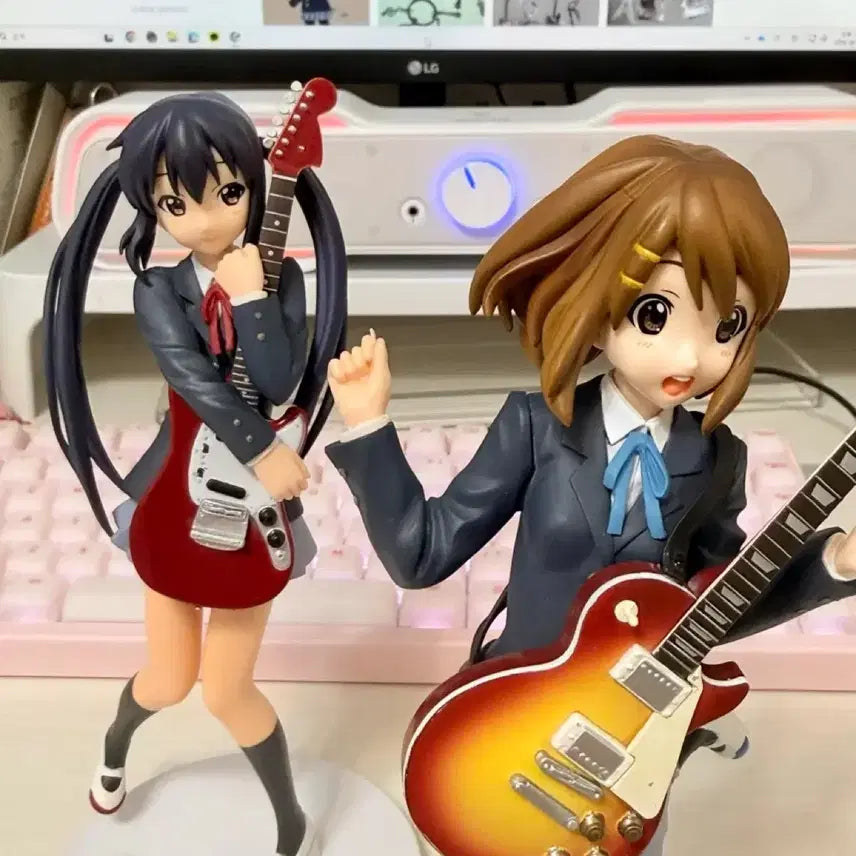 [BUNJANG] K-On! Azusa Nakano &amp; Yui Hirasawa Classic Figure Bundle / 케이온 고전 아즈사 유이 기타 피규어 일괄