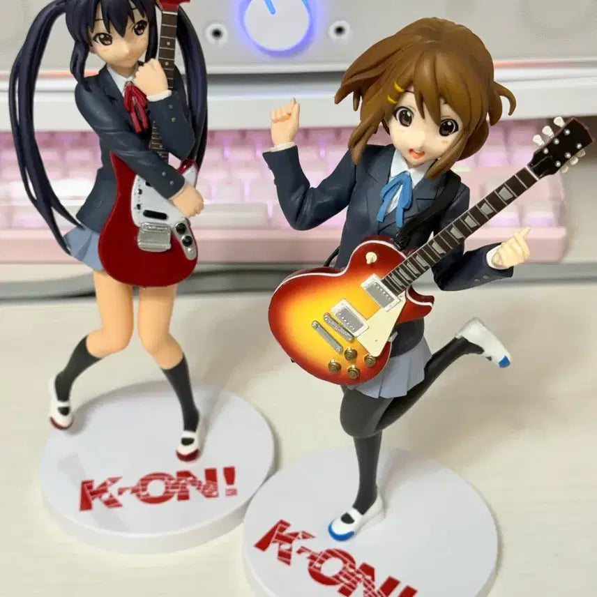[BUNJANG] K-On! Azusa Nakano &amp; Yui Hirasawa Classic Figure Bundle / 케이온 고전 아즈사 유이 기타 피규어 일괄