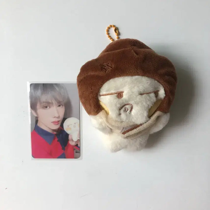 [BUNJANG] NCT Jisung "Heungchitbang" Hat and Photocard Set / 엔시티 지성 흥칫빵