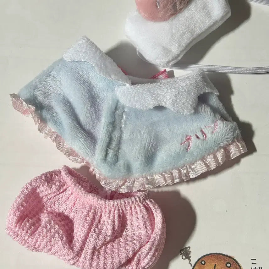 [BUNJANG] 10cm Doll Strawberry Outfit Set / 새상품 10cm 인형옷, 딸기 옷 세트, 솜인형옷
