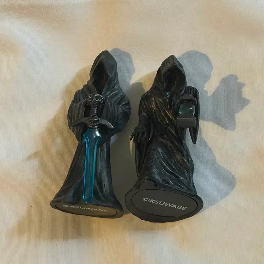 [BUNJANG] Wizard Figure Set (2 Types) / 마법사 피규어 2종 세트