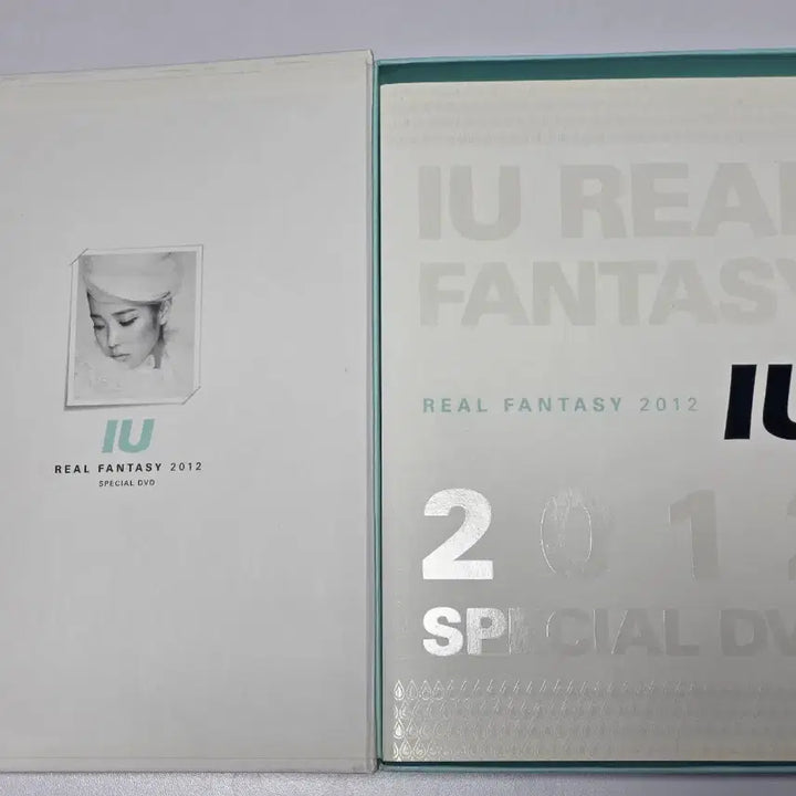 [BUNJANG] IU REAL FANTASY 2012 Concert DVD + Photobook Bundle Set / 아이유 REAL FANTASY 2012 콘서트DVD + 포토북 일괄판매