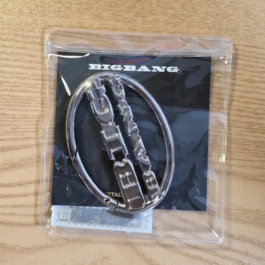 [BUNJANG] BIGBANG World Tour XX Cosmos Metal Carabiner / 빅뱅 2026-2027 월드 투어 XX : 코스모스 메탈 카라비너