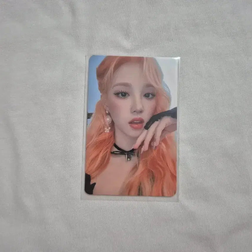 [BUNJANG]  (G)I-DLE I LOVE Nude Yuqi Photocard / 여자아이들  I LOVE 누드 우기 앨범 포카