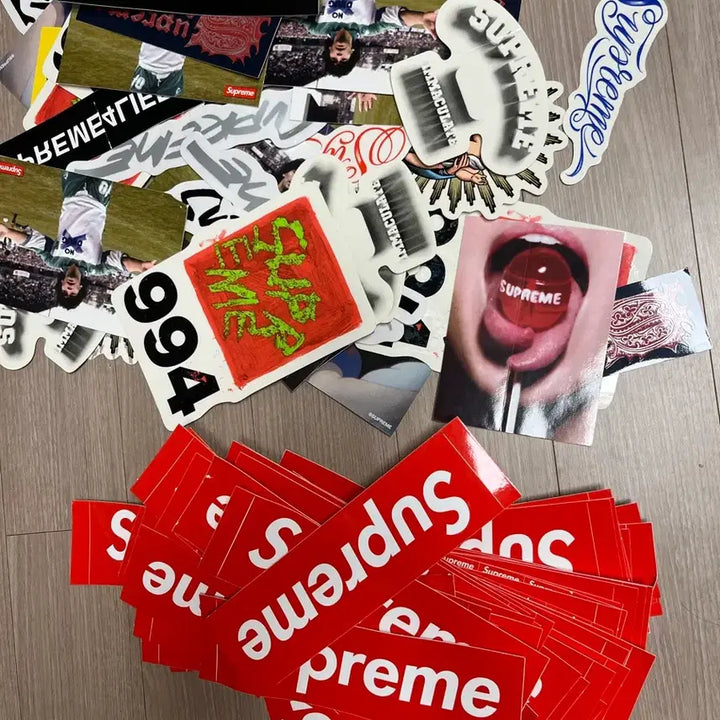 [BUNJANG] Supreme Box Logo Sticker Pack (150+ Stickers) / 슈프림 박스로고 스티커 150장이상