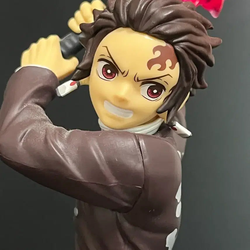 [BUNJANG] Demon Slayer Tanjiro Combination Battle Figure (Unsealed) / 개봉품 귀멸의칼날 탄지로 피규어 탄지로 콤비네이션배틀 피규어
