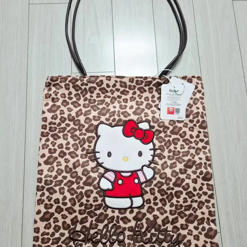 [BUNJANG] Hello Kitty Leopard Shoulder Bag / 헬로키티 레오파드 숄더백 새상품