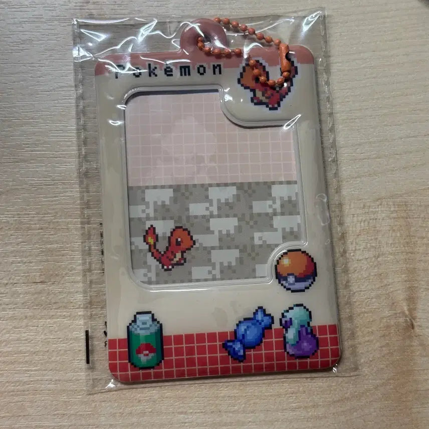 [BUNJANG] Pokemon Charizard Photocard Holder Keyring (Unsealed) / 포켓몬 포토 카드 홀더 키링 파이리