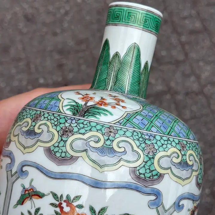 [BUNJANG] Five-Color Flower and Bird Decorated Long-Necked Vase / 오채 화조문 장경매병