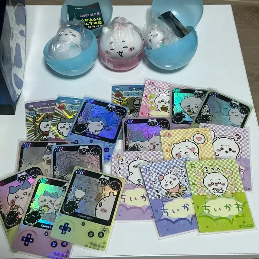 [BUNJANG] Chiikawa Capsule Toy Figure &amp; Card Set / 치이카와 캡슐 토이 피규어 카드 세트