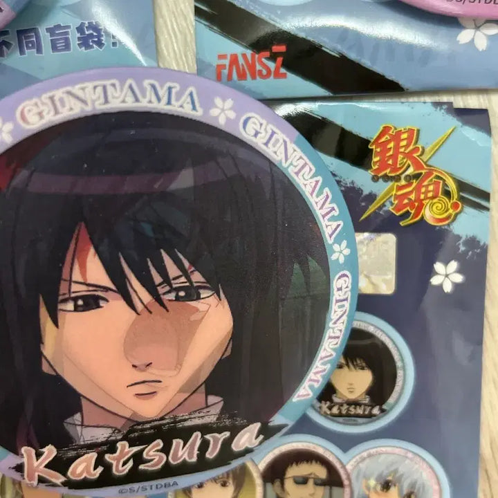 [BUNJANG] Gintama Lenticular Badge Set - Zura, Shinpachi, Hasegawa / 은혼 랜티큘러 랜티귤러 뱃지 즈라 신파치 하세가와 일괄