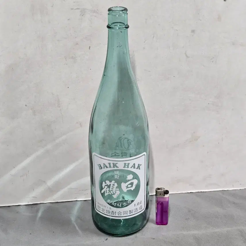 [BUNJANG] Baekhak Soju 1.8L Vintage Bottle / 고전병 .옛날 소주병 1.8L의 백학소주 댓병