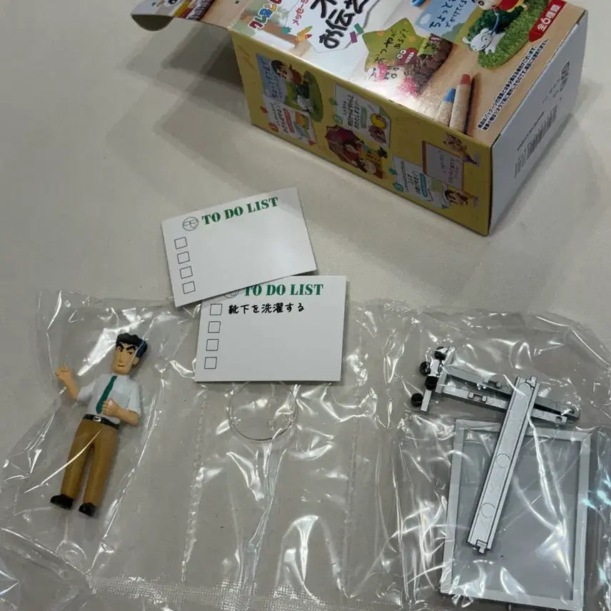 [BUNJANG] Re-Ment Crayon Shin-chan Desk Helper Business Card Holder Memo Holder Figure / 리멘트 짱구는 못말려 데스크 도우미 명함꽂이 메모꽂이 피규어
