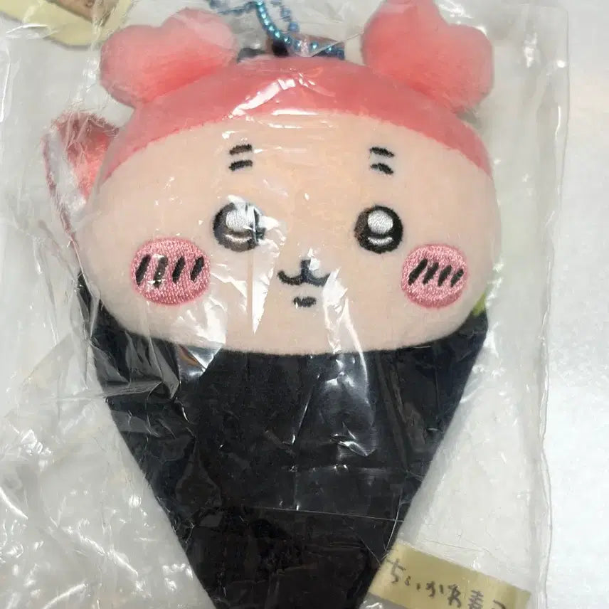 [BUNJANG] Chiikawa Crab Sushi Mascot Keyring &amp; Embroidered Badge Bundle Set / 치이카와 카니 스시 마스코트 키링, 자수 뱃지 세트 일괄