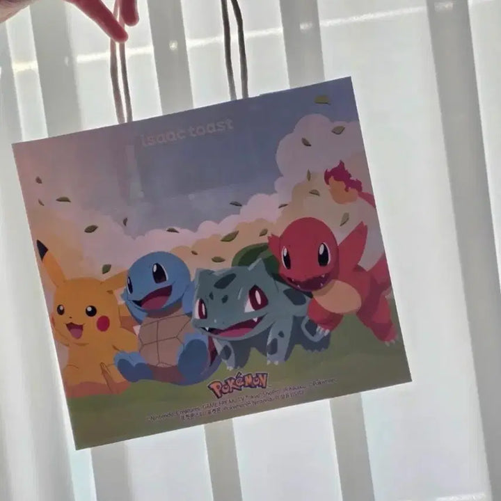 [BUNJANG] 30th Anniversary Pokemon Badge 10-Piece Set / 30주년 기념 포켓몬 뱃지 10종 판매!(쇼핑백, 박스 O)