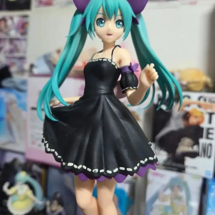 [BUNJANG] Hatsune Miku Innocent Dress Figure (Classic Black Dress) / 하츠네 미쿠 피규어 이노센트 드레스 피규어 고전 검정드레스  하츠네미쿠 피규어.