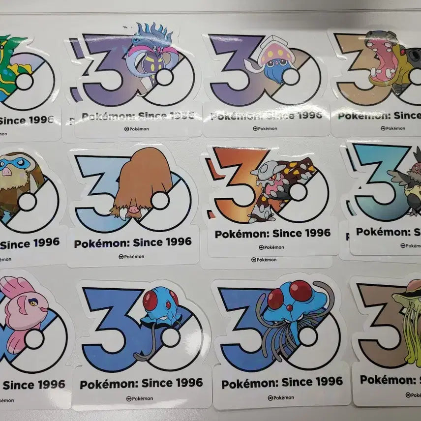 [BUNJANG] Pokemon 30th Anniversary Logo Stickers Set / (원가판매/교환) 포켓몬 30주년 로고 스티커 누니머기 브이젤 차데스 나목령 지가르데 캐터피 알로라 모래두지 로토무 타만타 찌르꼬 푸크린 유크시 설운 캐스퐁 꼬지지 레오꼬 레지락