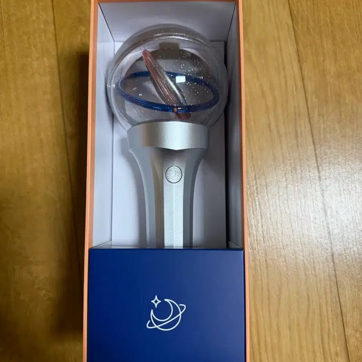 [BUNJANG] WJSN Official Lightstick - Version 2 (Ujeongbong) / 우주소녀 응원봉 우정봉