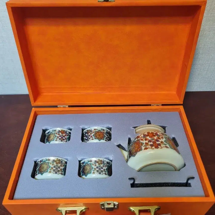 [BUNJANG] Chinese Luxury 4-Person Tea Set (Unused Full Box) / 화려한 중국 고급 4인 다기세트 (미사용 풀박스)