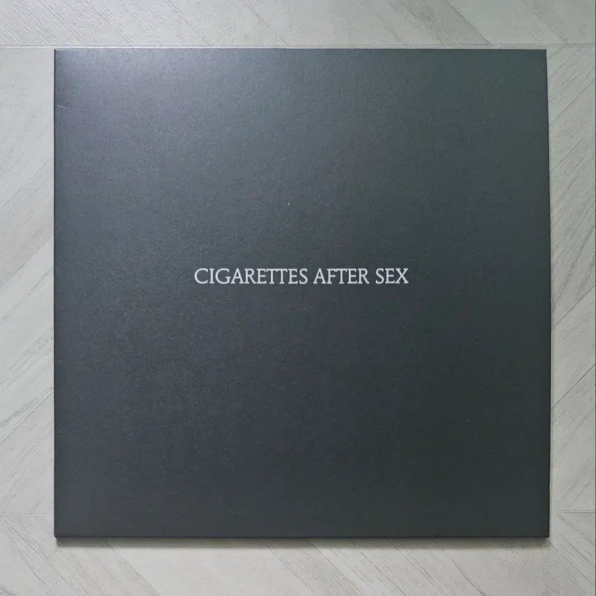 [BUNJANG] Cigarettes After Sex - German Import Black LP / 시가렛 씨가렛 After Sex - 독일 수입반 블랙 LP 섹후땡
