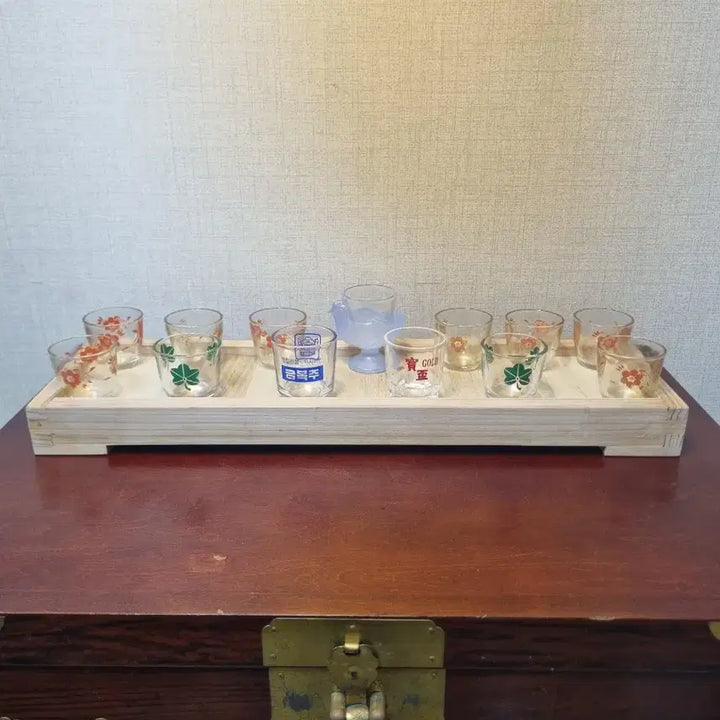 [BUNJANG] Set of 13 Vintage Shot Glasses / 근대사 소주잔 13개 일괄