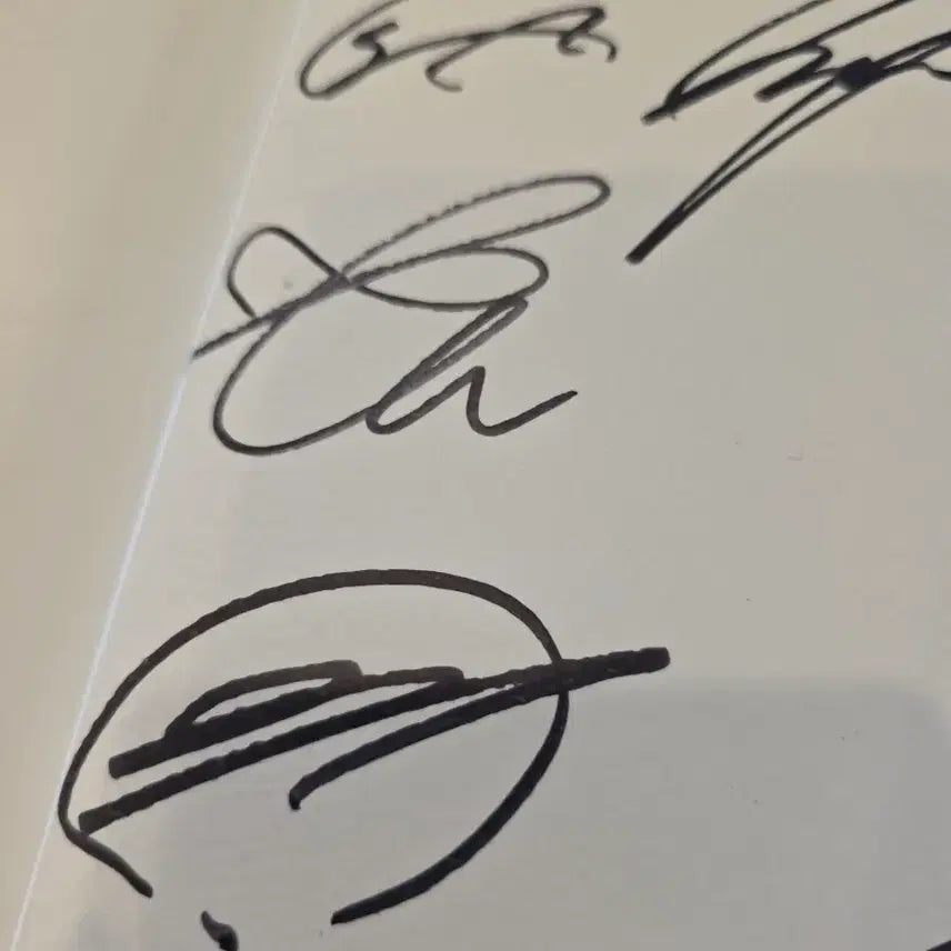 [BUNJANG] BTS LOVE YOURSELF 承 Her Signed Album / (새상품)방탄소년단 친필싸인 앨범