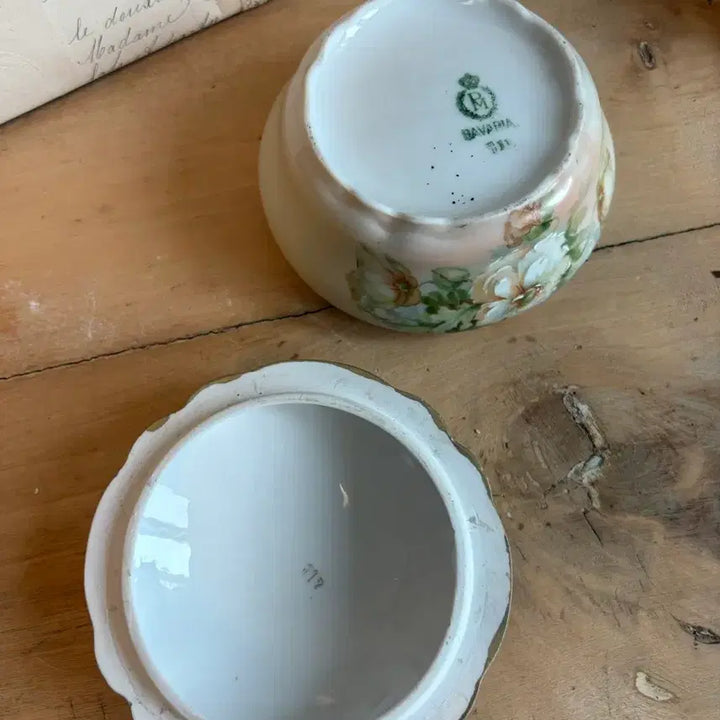 [BUNJANG] 1900s German Antique Bavaria Floral Porcelain Powder Box / Jewelry Box / 1900년대 독일 앤틱 바바리아 플로럴 포슬린 파우더 박스 / 보석함