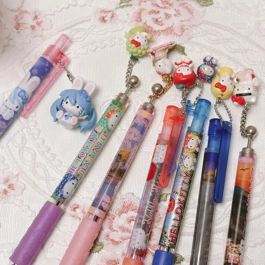 [BUNJANG] Vintage Hello Kitty Cup &amp; Regional Limited Pens/Pencils Bundle Set / 고전 키티 컵 + 키티 지역한정 볼펜 샤프등 일괄