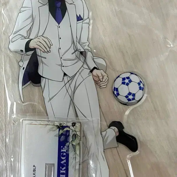 [BUNJANG] Blue Lock Mikage Reo Suit Acrylic Stand / 블루록 정장 모델 아크릴스탠드 미카게 레오