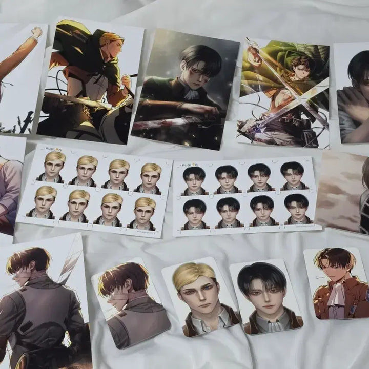 [BUNJANG] Attack on Titan Erwin Smith &amp; Levi Ackerman Illustration Postcard &amp; Photocard Set / [새상품] 진격의거인 진격거 에루리 일러스트 엽서 포토카드 일괄 엘빈 리바이