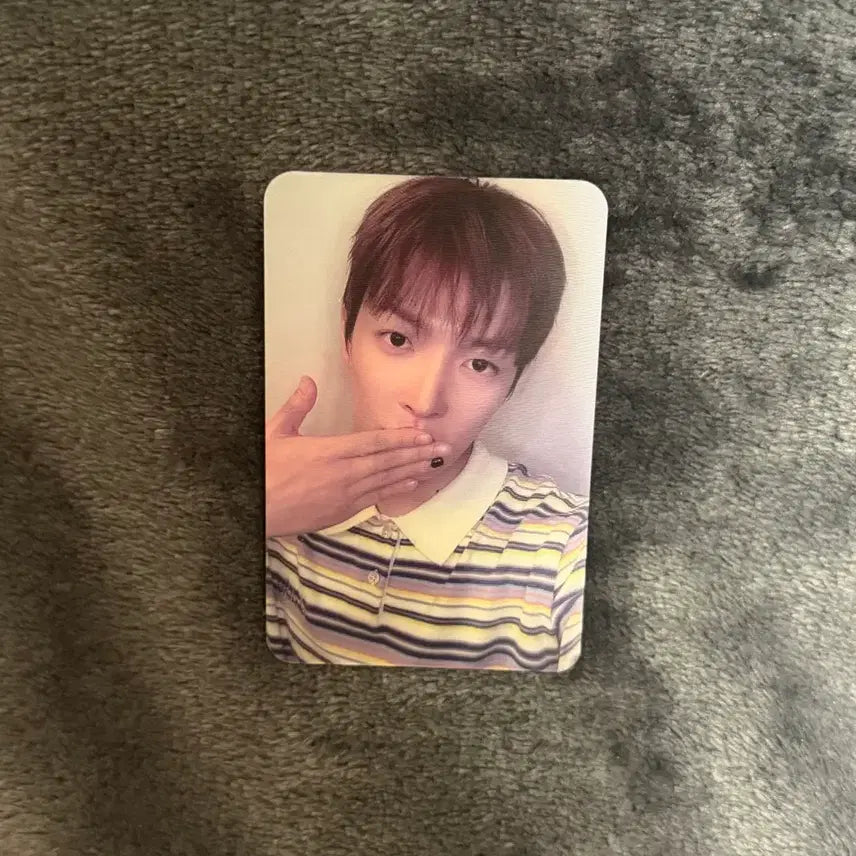 [BUNJANG] ATEEZ Hongjoong Jump Up Lenticular Golden Hour 5 / 에이티즈 홍중 점프업 츄 렌티큘러 골든아워5