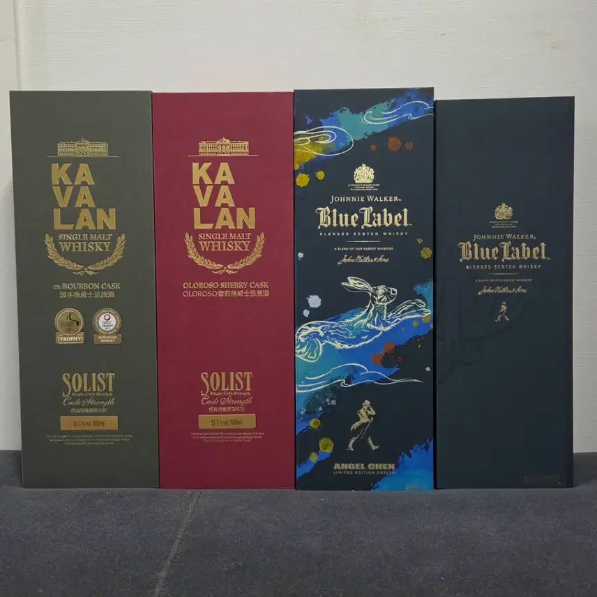 [BUNJANG] Kavalan Solist Ex-Bourbon Cask / Oloroso Sherry Cask &amp; Johnnie Walker Blue Label Whiskey Empty Bottles / 카발란 솔리스트 ex-버번 캐스크/올로로소 셰리 캐스크, 조니워커 블루라벨 위스키 공병