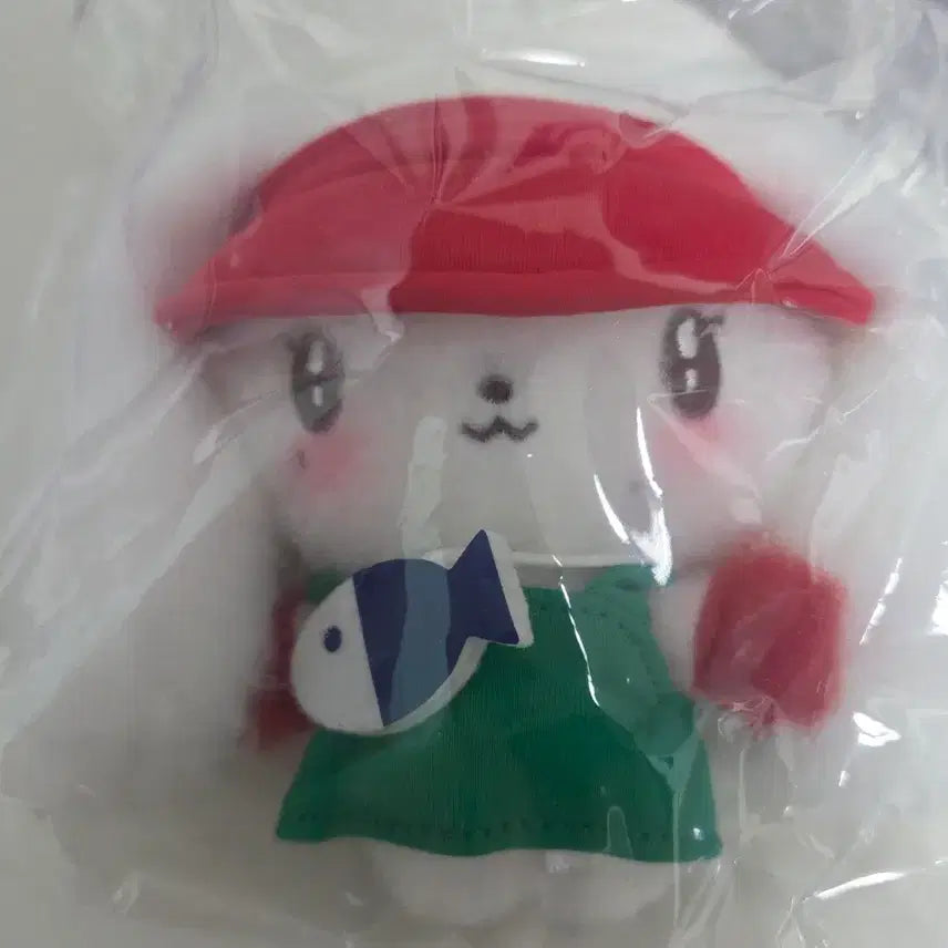 [BUNJANG] IVE MiniV Busan Limited Edition Cherry Plush Doll / 아이브 미니브 부산 한정 에디션 체리 플러시 인형
