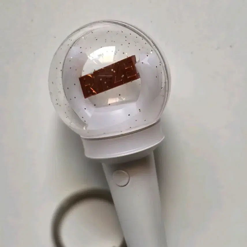 [BUNJANG] RIIZE Lightstick Keychain / 라이즈 응원봉 키링