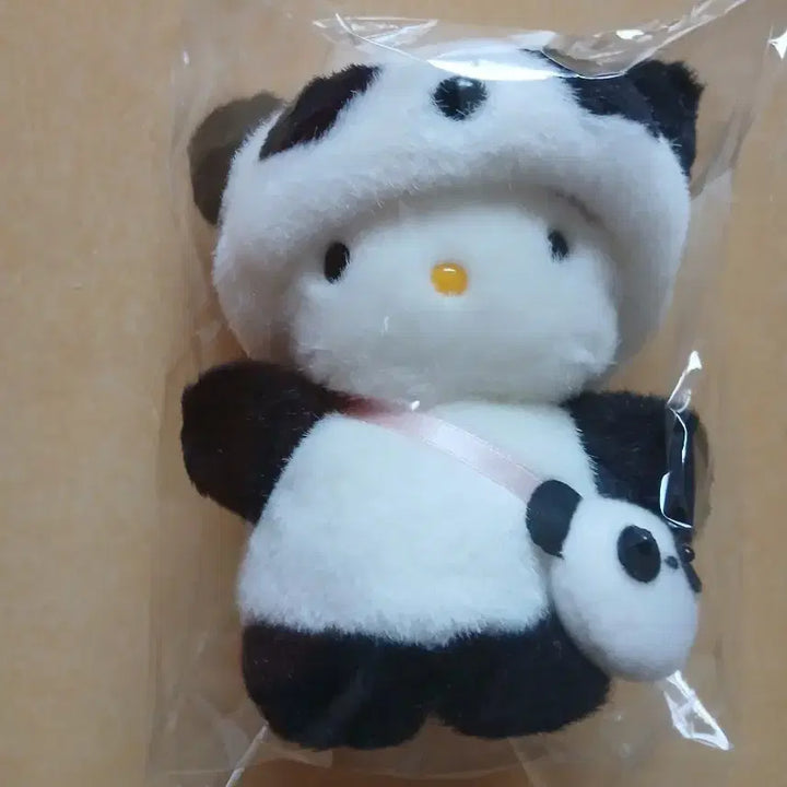 [BUNJANG] Vintage Sanrio Authentic Hello Kitty Panda Costume Plush Doll / 고전 산리오 정품 헬로키티 판다 코스튬 복장 인형