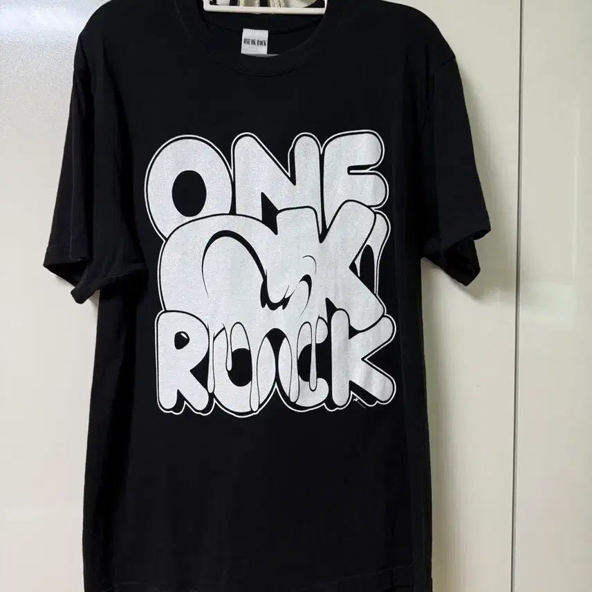 [BUNJANG] ONE OK ROCK Premonition Tour T-Shirt &amp; Towel Set / 원오크락 프리모니션 투어 티셔츠/타올