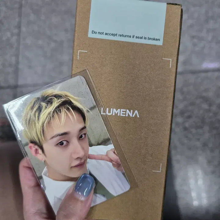 [BUNJANG] Stray Kids This&amp;That Bang Chan Official Photocard + Fan / 스트레이키즈 This&amp;That 공방 포카 (방찬) + 선풍기