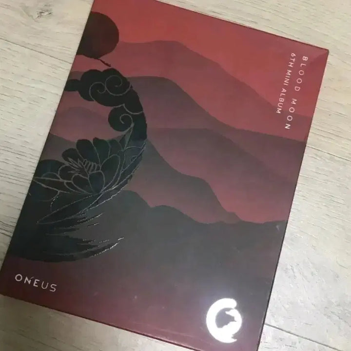 [BUNJANG] ONEUS Blood Moon Album / 원어스 블러드문 앨범
