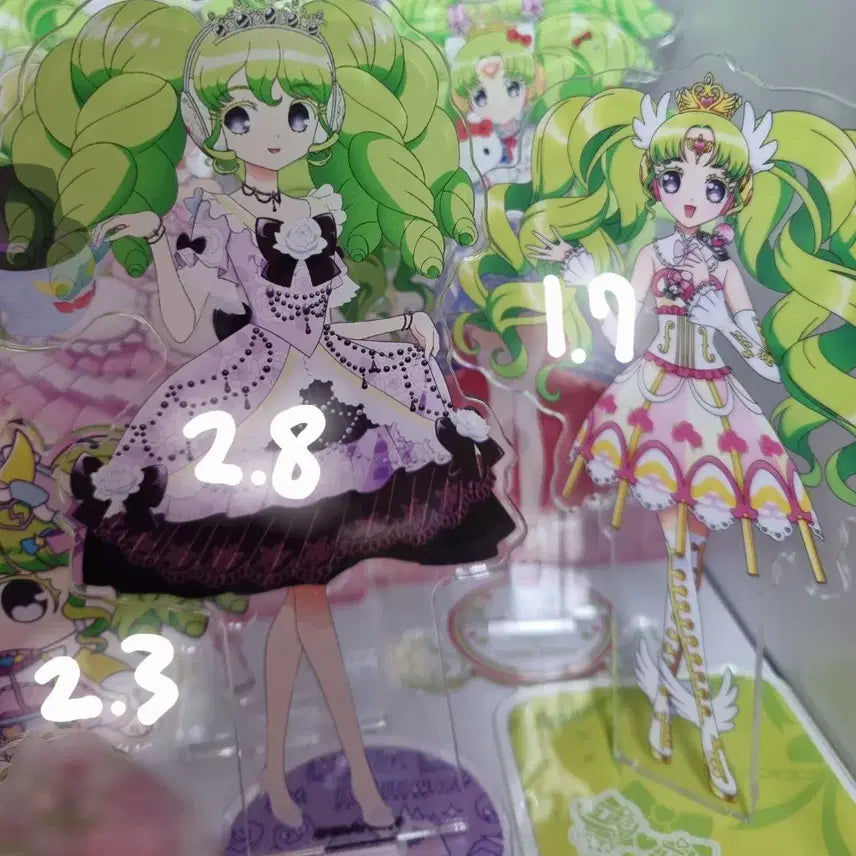 [BUNJANG] Pripara Paruru Halloween Heart Devi Gurugare 10th Anniversary Acrylic Stand / 프리파라 할로윈 하트데비 그루가레 10주년 브이스퀘어 중국 스노우크리스탈 샤이니네온 아크릴스탠드 파루루