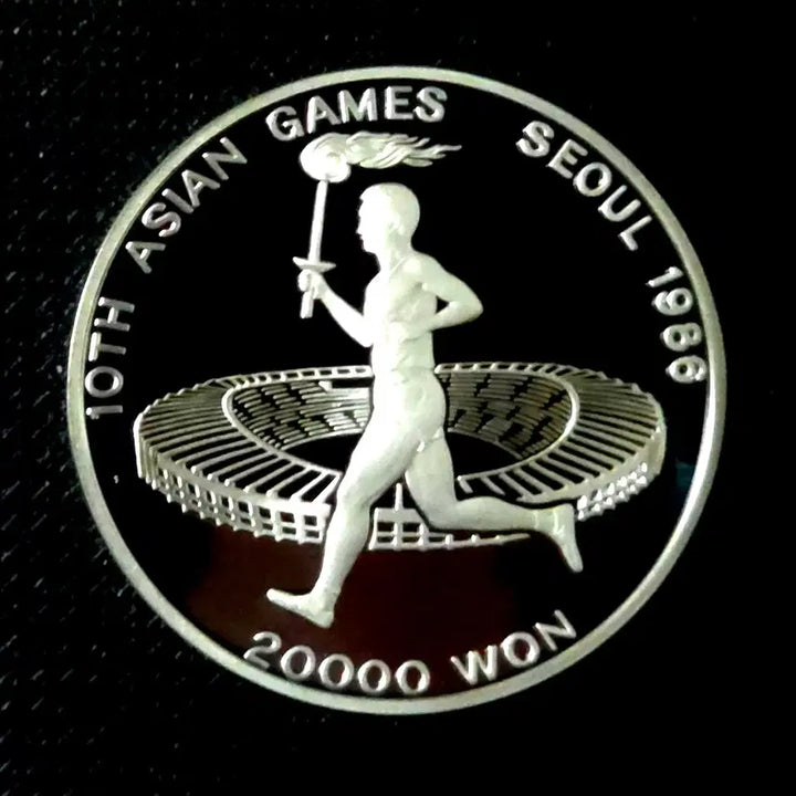 [BUNJANG] 1986 Seoul Asian Games Commemorative Coin - Unused Proof Silver / 1986년 제 10회 서울아시안게임 기념주화 성화 미사용 프루프 실버코인